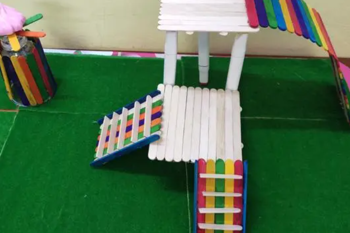 儿童游乐设施搭建步骤_如何制作安全的鸟类滑梯_滑滑梯制作教程