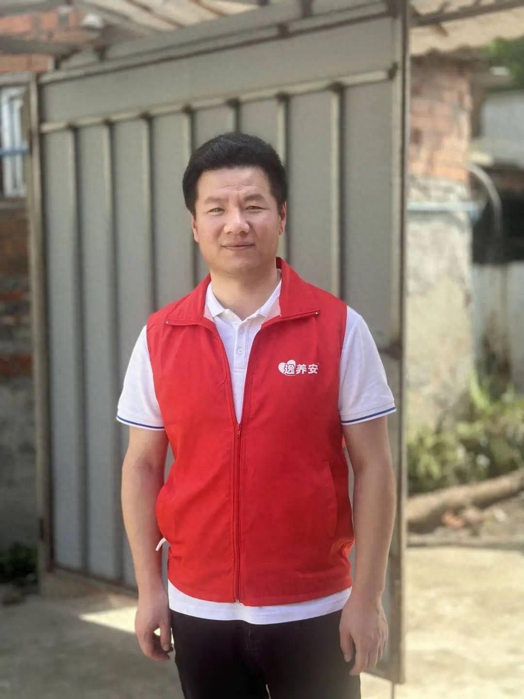 外卖员转行“助浴师”日入千元:想帮老人“澡”回舒适与幸福-派特超人-宠物