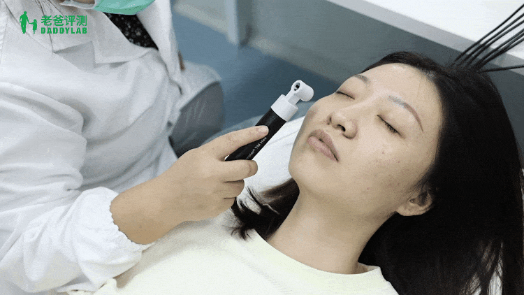 洗面奶成分分析_冬季洗面奶评测_如何选择适合敏感皮肤的洗护品