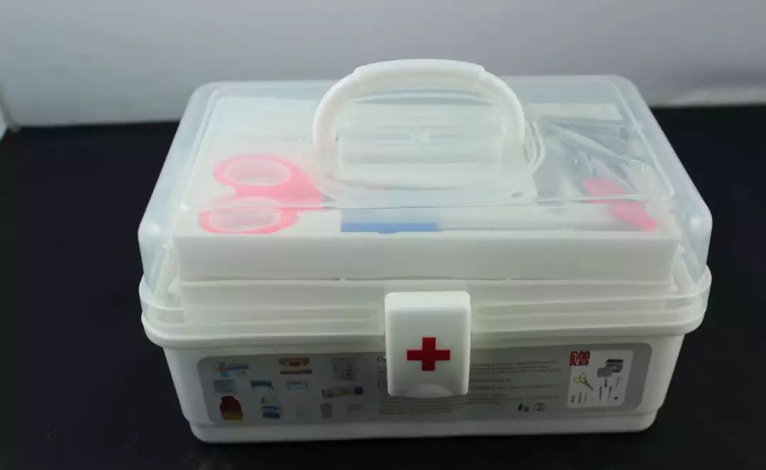宠物药品准备_宠物日常用品清单_如何让狗狗爱上洗护过程