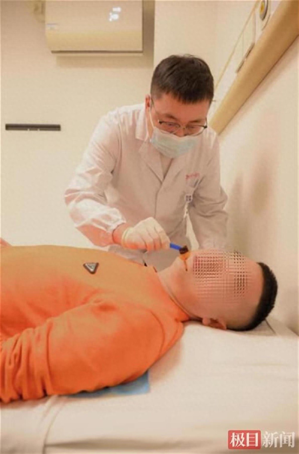 男子上网自学狗狗的语言,谁知沟通不成反被咬伤下巴-派特超人-宠物