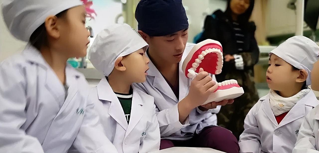 宝宝不爱刷牙怎么办_如何让狗狗爱上刷牙_幼儿刷牙技巧