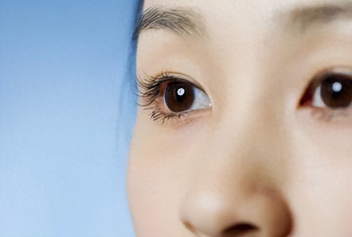 眼屎激增、早上还更多，医生提醒：主要是4个病因作怪，一定注意-派特超人-宠物