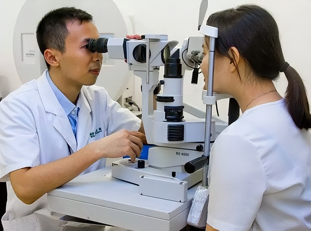 眼屎增多原因分析_干眼症眼屎增多治疗_狗狗眼屎发灰？干眼症和感染