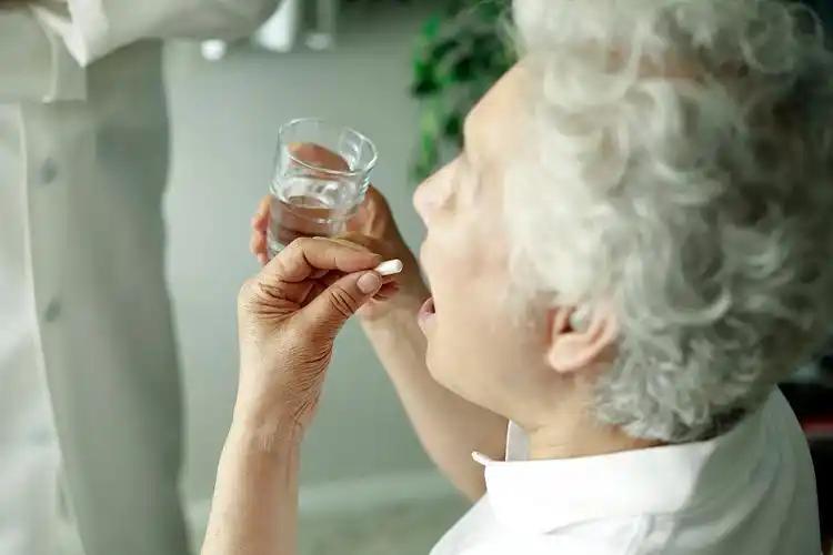 猫咪胰腺炎：剧痛疾病的预防方法_胰腺炎早期症状_胰腺炎严重后果