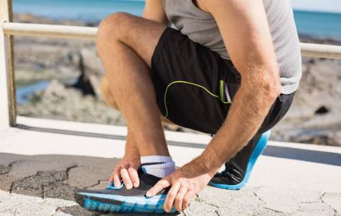 跑步时崴脚了，该怎么处理？-派特超人-宠物